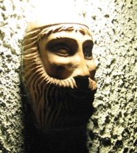 Zevs-hode p� verandaen